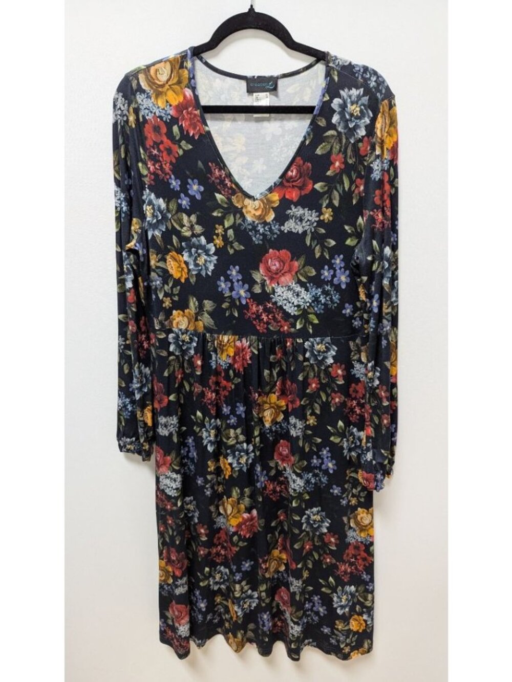 creation L Black Floral V-Neck Flared Dress